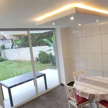 Casa De Invitados De Jacky & Fredy * El Astillero