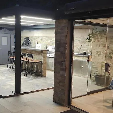 Casa De Invitados De Jacky & Fredy